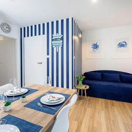 13b Blue Marine Basen Brodziki Plac Zabaw The Of Przy Plaz Appartement Poddąbie