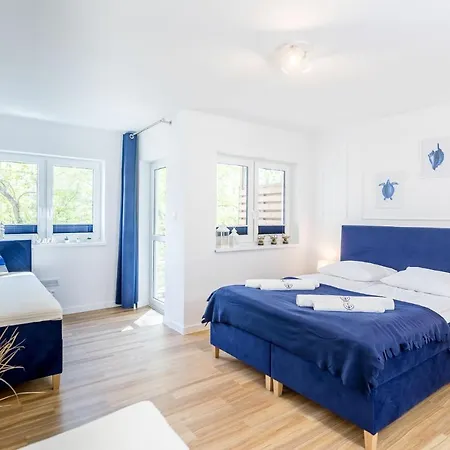 13b Blue Marine Basen Brodziki Plac Zabaw The Of Przy Plaz * Poddąbie