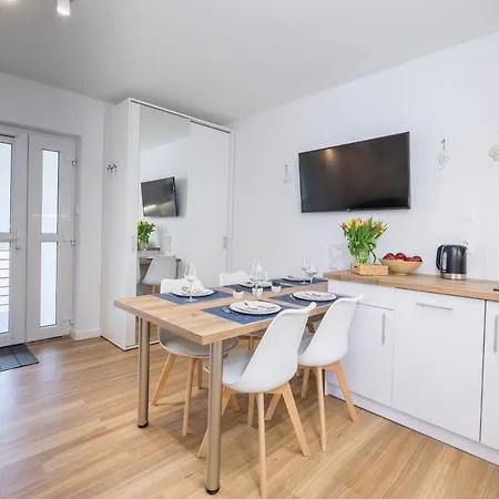 Appartement 13b Blue Marine Basen Brodziki Plac Zabaw The Of Przy Plaz Poddąbie